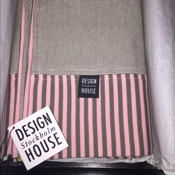 NWT - Baby Blanket and Cap - Picture 2 of 5